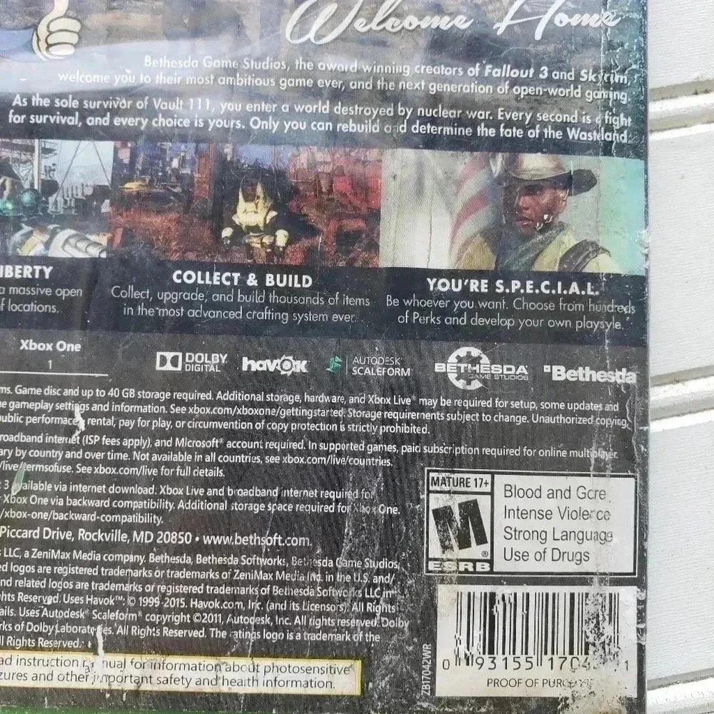 Fallout 4 (Microsoft Xbox One, 2015) VERY GOOD But Case Is Little Damaged